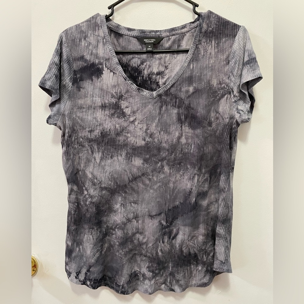 Simply Vera blouse size medium black and gray tie dye pattern